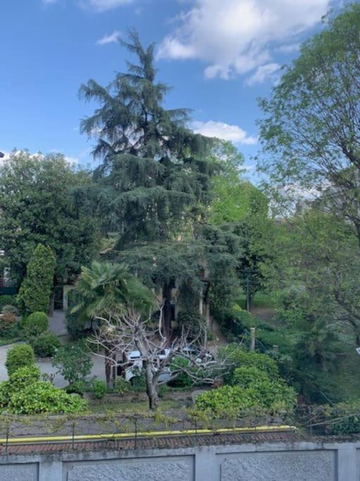 Il Giardino Garden View Apartment Милано Екстериор снимка